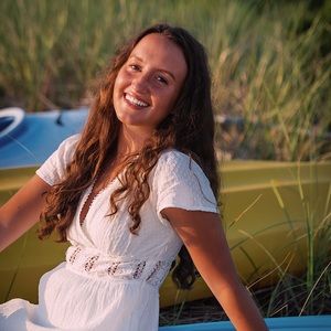 Meet your Posher, Olivia